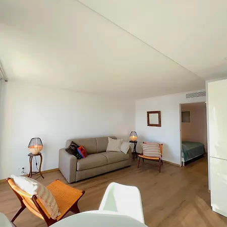 Apartment Marjolaine Luxury Sea View, By Welcome To *